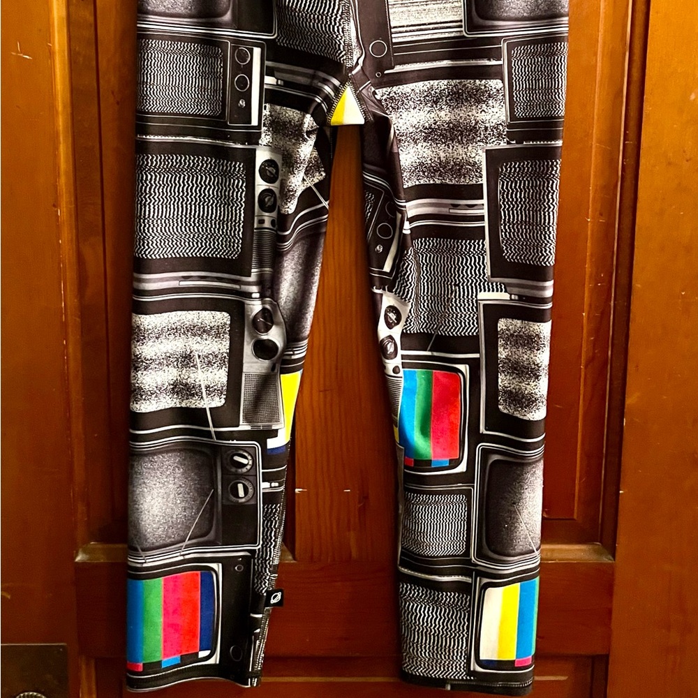 Terez The Tube TV Graphic Print Yoga Athleisure Performance Leggings size m